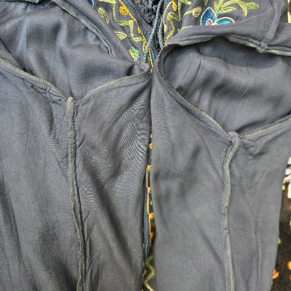 Embroidered Velvet Top with Floral Design - Picture 10 of 11